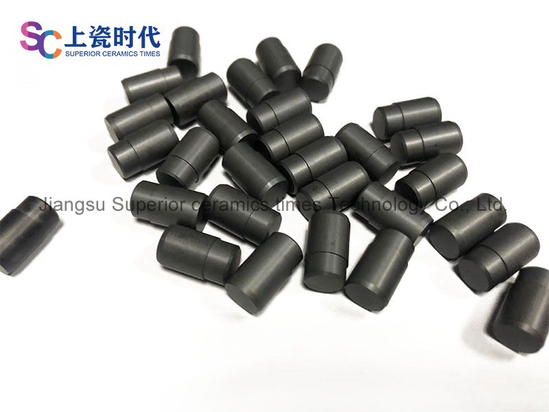 Silicon carbide roller